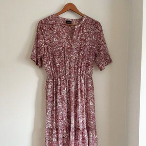 Who What Where Red and White Floral Middi Dress